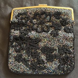 Vintage 50s/60s Fold Over Black Beaded Clutch Purse~Hong Kong~gold tone frame